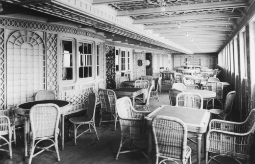 Titanic_cafe_parisien.jpg